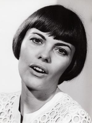 Mireille Mathieu, franz?sische S?ngerin, Deutschland 1970. French singer Mireille Mathieu, Germany 1970. Nur redaktionel-stock-foto