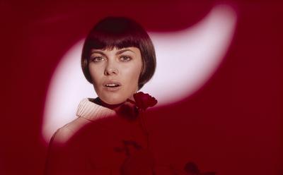 Werbeportrait der franz?sischen S?ngerin Mireille Mathieu, Deutschland, Anfang 1970er. Promotional portrait of French s-stock-foto