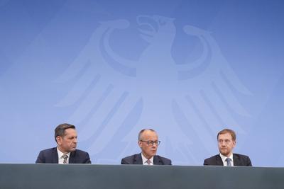 Pressekonferenz mit Bundeskanzler Merz nach der Ministerpraesidentenkonferenz (MPK)-stock-foto
