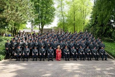 King presents standard to the Princess Catharina-Amalia Hussar Regiment, Amersfoort, The Netherlands-stock-foto