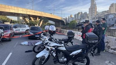 Assault shooting in downtown sao paulo-stock-foto
