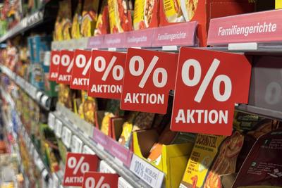 Aktionspreise,Rabatt bei Fixprodukten-stock-photo