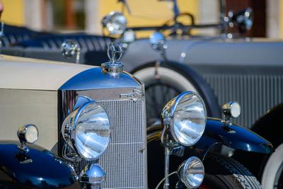 Salzburg, austria, 19 june 2025, gaisbergrennen, competiton for vintage cars, austro daimler car at hellbrunn castle ***-stock-foto