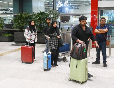 Operation Sindhu Indian Students Evacuated From Iran Arrive At Delhi Airport-stock-foto
