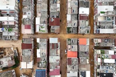 ZHAOQING, CHINA - JUNE 19: Aerial view of the flood in the disaster-stricken area of Huaiji County with mud accumulated-stock-foto