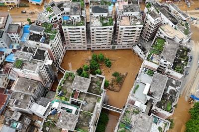 ZHAOQING, CHINA - JUNE 19: Aerial view of the flood in the disaster-stricken area of Huaiji County with mud accumulated-stock-foto