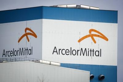 Blick auf das Stahlwerk der ArcelorMittal Eisenhuettenstadt GmbH, frueher bekannt als EKO Stahl GmbH. Eisenhuettenstadt-stock-foto