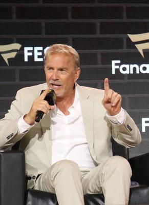 Fanatics Fest NYC 2025: Sports Film Hall Of Fame Panel-stock-foto