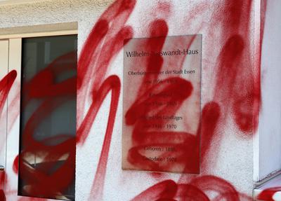 21.06.2025,NRW, Deutschland, Politik, Kriminalit?t, Vandalismus,Farbanschlag auf die SPD Zentrale in Essen, auch die B?ros der CDU und der Gr?nen wurden attackiert,-stock-foto