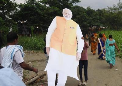 Prime Minister Narendra Modi Unveils Key Projects And Hold Public Meeting In Siwan-stock-foto