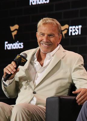 Fanatics Fest NYC 2025: Sports Film Hall Of Fame Panel-stock-foto