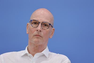 Thomas Wasilewski, B?rgergeldbezieher und Ehrenamtlicher bei Tafel Deutschland e. V., Deutschland, Berlin, Bundespressek-stock-foto