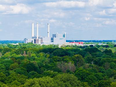 MUNICH, GERMANY - MAY 25, 2025: Combined Heat and Power Plant in the south of Munich.-stock-foto