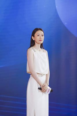 SHANGHAI, CHINA - JUNE 23: Actress Tanya Tong Yao attends the opening ceremony of the 30th Shanghai TV Festival on June-stock-foto