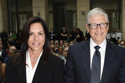 Bill Gates bei der Ehrung mit dem Rathenau Preis in Berlin-stock-photo