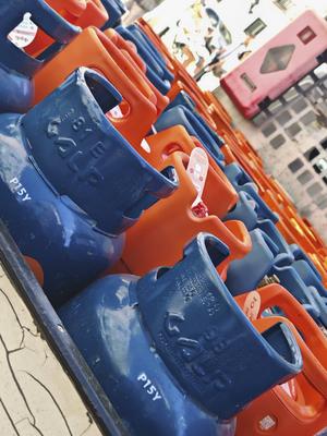 bottled gas in gas cylinders-stock-foto
