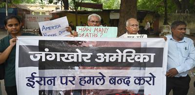 SUCI-C Members Stage Protests Against US Strikes On Nuclear Facilities In Iran-stock-foto
