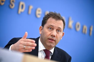 Entwurf des Bundeshaushalts 2025-stock-foto