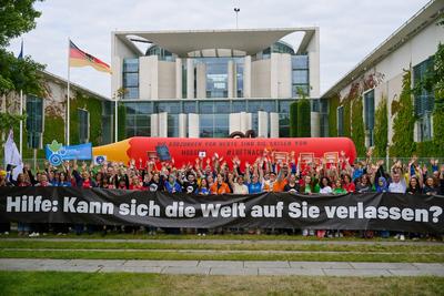 Appell an Bundesregierung: Beispiel bei Entwicklungshilfe setzen-stock-photo