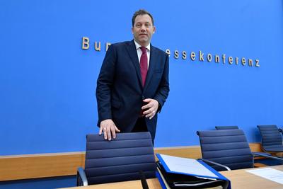 Entwurf des Bundeshaushalts 2025-stock-foto