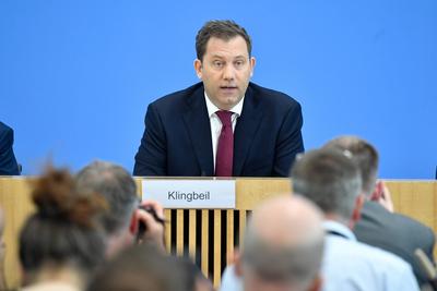 Entwurf des Bundeshaushalts 2025-stock-foto