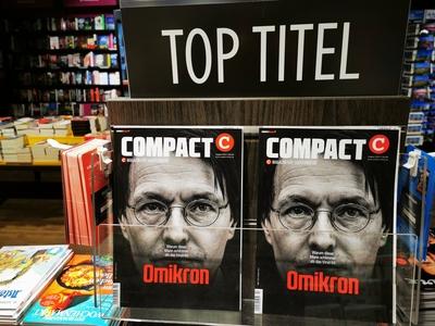 Ein Edeka-Markt in Hamburg-Bergedorf hat in seiner Zeitschriften-Abteilung mit der Auswahl f?r den Tipp der Woche f?r Ve-stock-photo