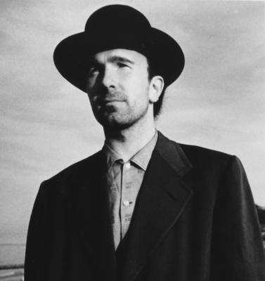 Studio Publicity Still from U2: Rattle and Hum The Edge ? 1988 Paramount Photo Credit: Colm Henry Los Angeles CA USA PU-stock-foto