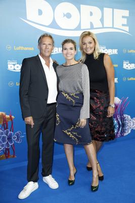 Christian Tramitz (spricht Marlin), , Anke Engelke (spricht Dorie), Franziska van Almsick (Lautsprecherstimme) / Deutsch-stock-photo