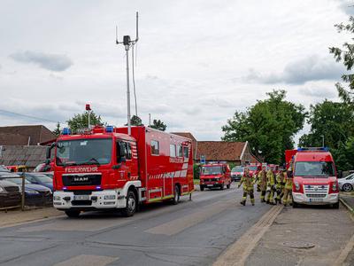 Niedersachsen, Gro?brand in Neustadt am R?benberge  Gro?brand in Neustadrt am R?benberge Von der Einsatzleitung wurden i-stock-foto