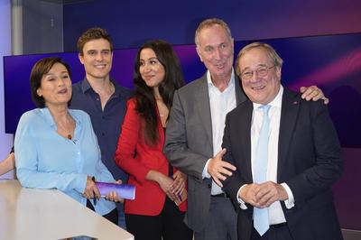Sandra Maischberger, Constantin Schreiber, Alev Doğan, Stephan Lamby, Armin Laschet-stock-foto