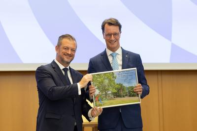 Er?ffnung des IPC Campus in Bonn - 24.06.2025-stock-photo