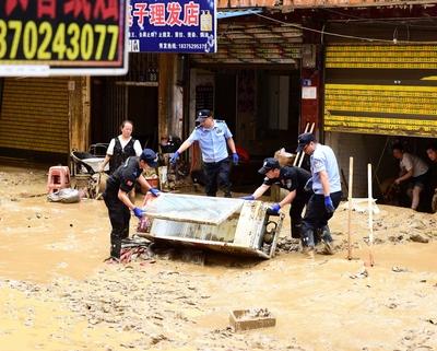 Post Disaster Rescue and Recovery in Congjiang-stock-foto