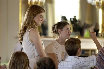 Princess Elisabeth of Belgium welcomes young patients at the Royal Palace-stock-foto