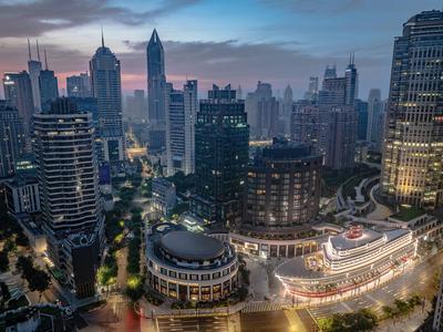 SHANGHAI, CHINA - JUNE 25: Louis Vuitton (LV) unveils its monumental ship-shaped structure, a new conceptual landmark, a-stock-foto