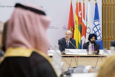 Debate as part of the 12th Paris Forum-stock-foto