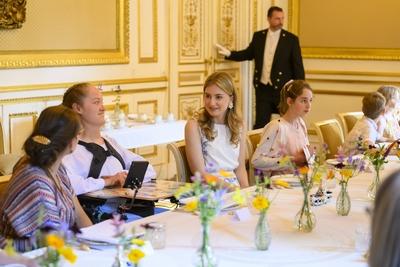 Princess Elisabeth of Belgium welcomes young patients at the Royal Palace-stock-foto