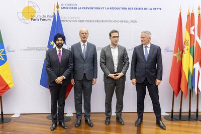 Debate as part of the 12th Paris Forum-stock-foto