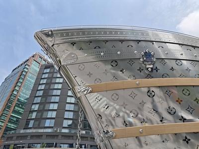 SHANGHAI, CHINA - JUNE 25: Louis Vuitton (LV) unveils its monumental ship-shaped structure, a new conceptual landmark, a-stock-foto