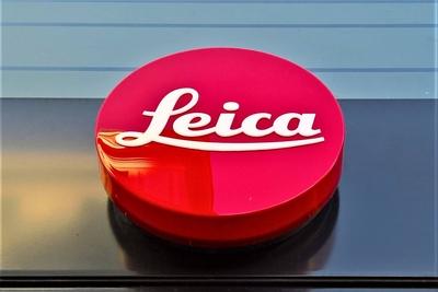 Logo bzw Emblem von Leica Camera ein Kamerahersteller Die Leica Camera AG Leica Abkuerzung fue-stock-foto