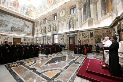 ITALY -   POPE LEO XIV  RECEIVES  PLENARY MEETING OF THE MEETING IT THE WORKS FOR AID TO THE ORIENTAL CHURCHES (RAOCO) IN PRIVATE AUDIENCE  AT  THE VATICAN   - 2025/6/26-stock-foto