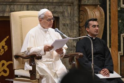 ITALY -   POPE LEO XIV  RECEIVES  PLENARY MEETING OF THE MEETING IT THE WORKS FOR AID TO THE ORIENTAL CHURCHES (RAOCO) IN PRIVATE AUDIENCE  AT  THE VATICAN   - 2025/6/26-stock-foto