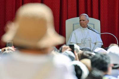 ITALY -   POPE LEO XIV  LEADS AN AUDIENCE ON THE INETRENATIONAL DAY AGAINST DRUG ABUSE AND ILLICIT TRAFFICKING IN SAN DAMASO COURTYARD IN  THE VATICAN   - 2025/6/26-stock-foto