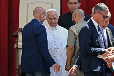 ITALY -   POPE LEO XIV  LEADS AN AUDIENCE ON THE INETRENATIONAL DAY AGAINST DRUG ABUSE AND ILLICIT TRAFFICKING IN SAN DAMASO COURTYARD IN  THE VATICAN   - 2025/6/26-stock-foto