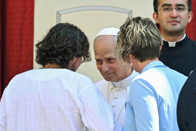 ITALY -   POPE LEO XIV  LEADS AN AUDIENCE ON THE INETRENATIONAL DAY AGAINST DRUG ABUSE AND ILLICIT TRAFFICKING IN SAN DAMASO COURTYARD IN  THE VATICAN   - 2025/6/26-stock-foto