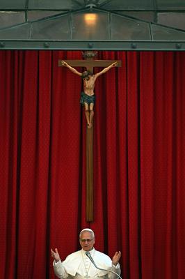 ITALY -   POPE LEO XIV  LEADS AN AUDIENCE ON THE INETRENATIONAL DAY AGAINST DRUG ABUSE AND ILLICIT TRAFFICKING IN SAN DAMASO COURTYARD IN  THE VATICAN   - 2025/6/26-stock-foto