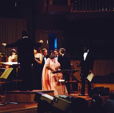 SARAH VAUGHAN Sarah Vaughan, amerikanische S?ngerin und bedeutende Jazz Vokalistin, Konzertauftritt: One World One Peace-stock-foto