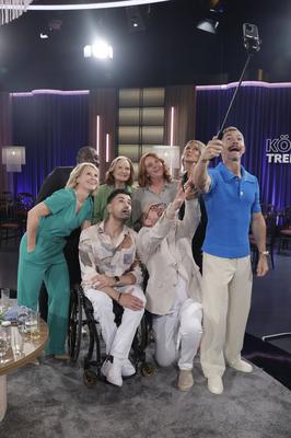 Susan Link, Nelson Müller, Brigitte Antonius, Tan Çağlar, Verena-Kristina Kirchberg-Bruckmann, Ross Antony, Laura Karasek, Micky Beisenherz-stock-foto