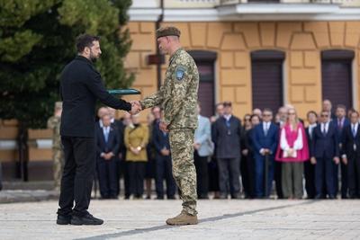 Ukrainian President, Volodymyr Zelenskyy, awards distinguished individuals the highest state awards-stock-photo