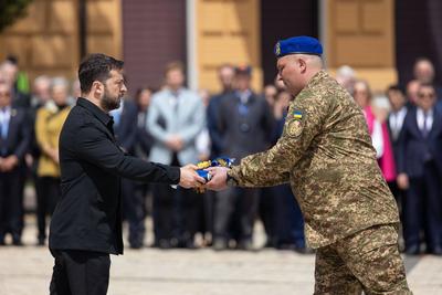 Ukrainian President, Volodymyr Zelenskyy, awards distinguished individuals the highest state awards-stock-photo