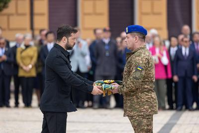Ukrainian President, Volodymyr Zelenskyy, awards distinguished individuals the highest state awards-stock-photo